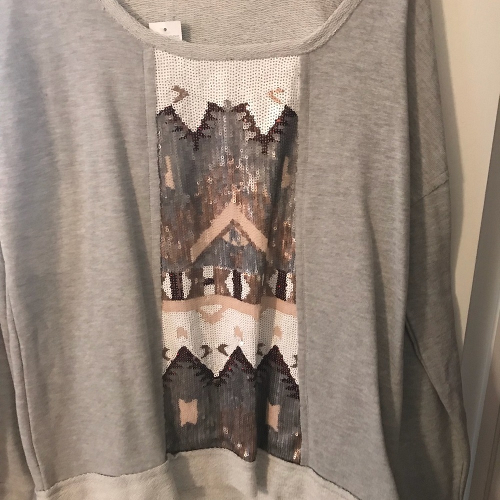 Sweatshirt